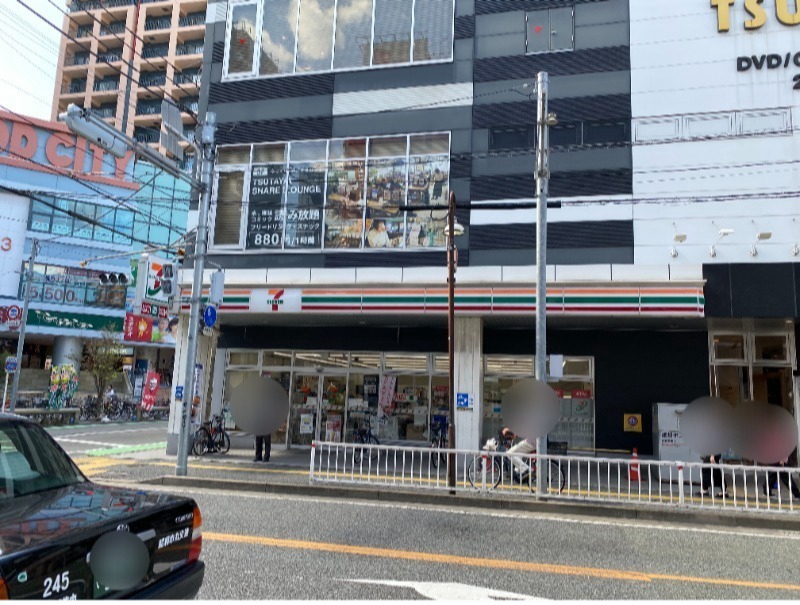 コンビニ　セブンイレブン福岡西新中央店（コンビニ）まで38m