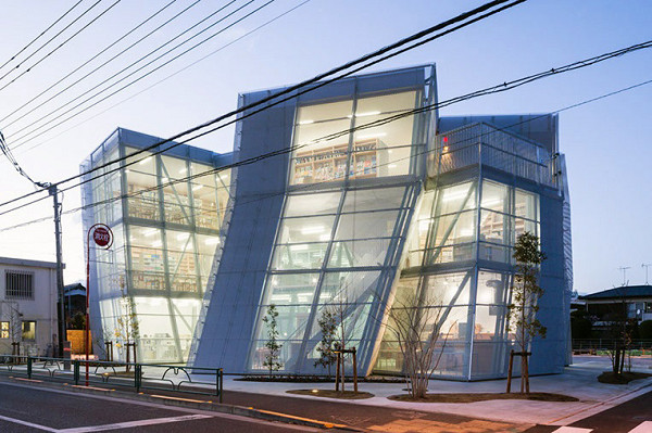 図書館　なかまちテラス （小平市立仲町公民館・仲町図書館）（図書館）まで1534m