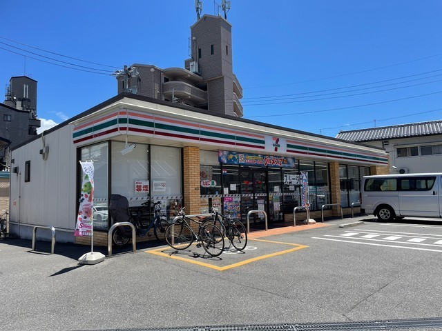 コンビニ　セブンイレブン広島西原６丁目店（コンビニ）まで231m