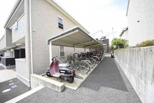 駐車場　駐輪場