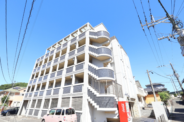 No.50 A・priori南小倉