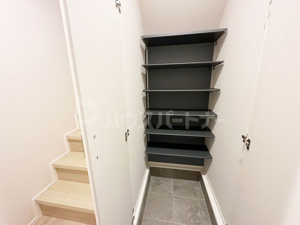 収納　※別号室参考写真※