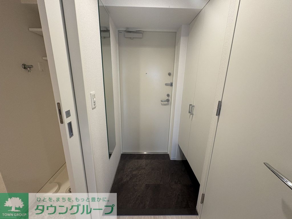 セレニテ谷町四丁目アリエの玄関写真