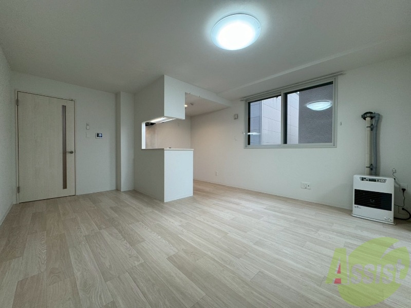居室・リビング　広くてキレイなお部屋が広がっていて、充実した生活が送れそう。