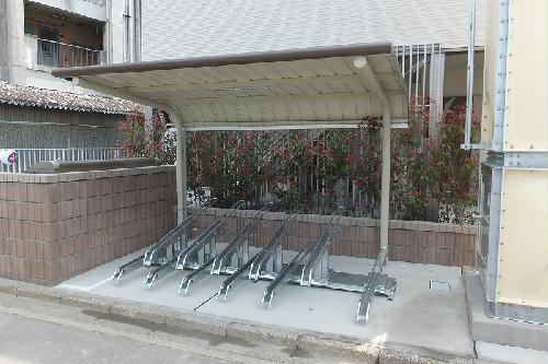 その他共有部分　屋根付き駐輪場完備