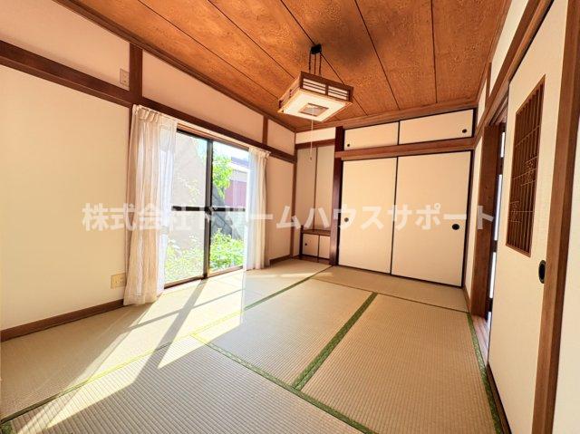 曽根田貸家の居間写真