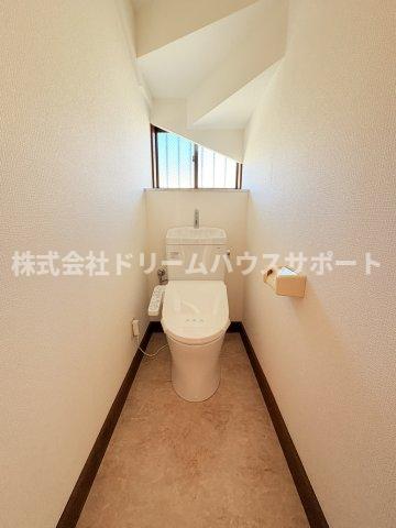 曽根田貸家のトイレ写真