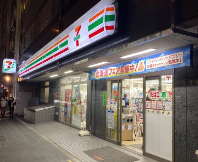 コンビニ　セブンイレブン 六本木3丁目店（コンビニ）まで1142m