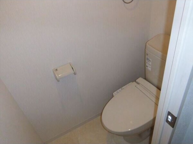 地下鉄南北線 北３４条駅 徒歩5分 4階建 築13年のトイレ写真