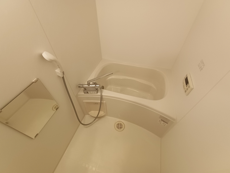 バス・シャワールーム　追い炊き機能付きです。