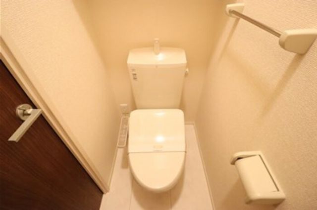 東武野田線 野田市駅 徒歩11分 2階建 築10年のトイレ写真