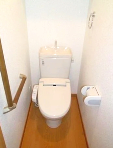 ＪＲ総武線快速 千葉駅 徒歩7分 3階建 築16年のトイレ写真