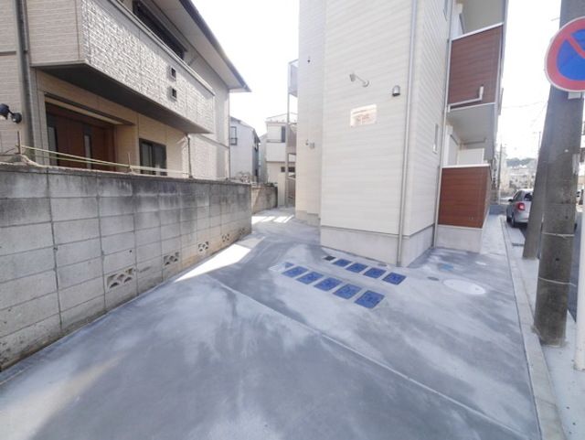 リーヴェルポート生麦オークの外観写真