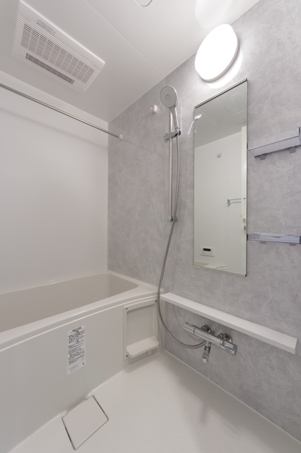 バス・シャワールーム　※写真は同タイプ住戸です。