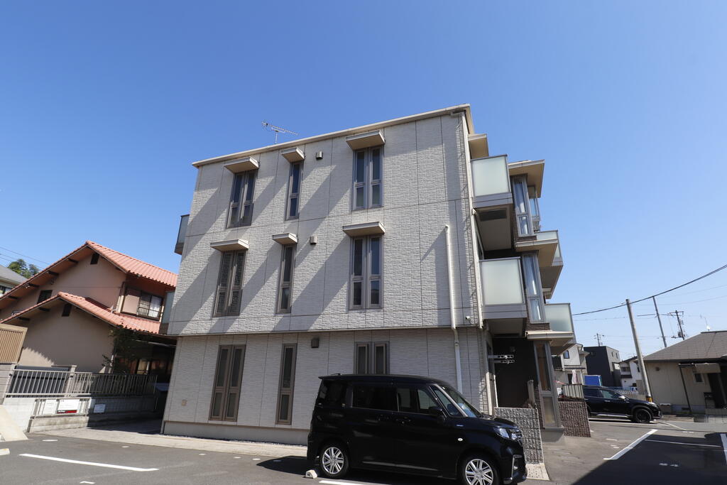 建物外観　笹沖にある2LDKの物件です♪