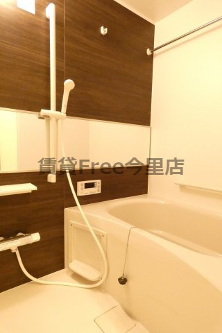 ＪＲ大阪環状線 桃谷駅 徒歩9分 3階建 築8年の風呂写真