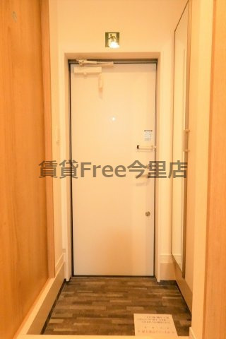 ＪＲ大阪環状線 桃谷駅 徒歩9分 3階建 築8年の玄関写真