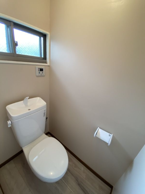 UKHOUSEのトイレ写真