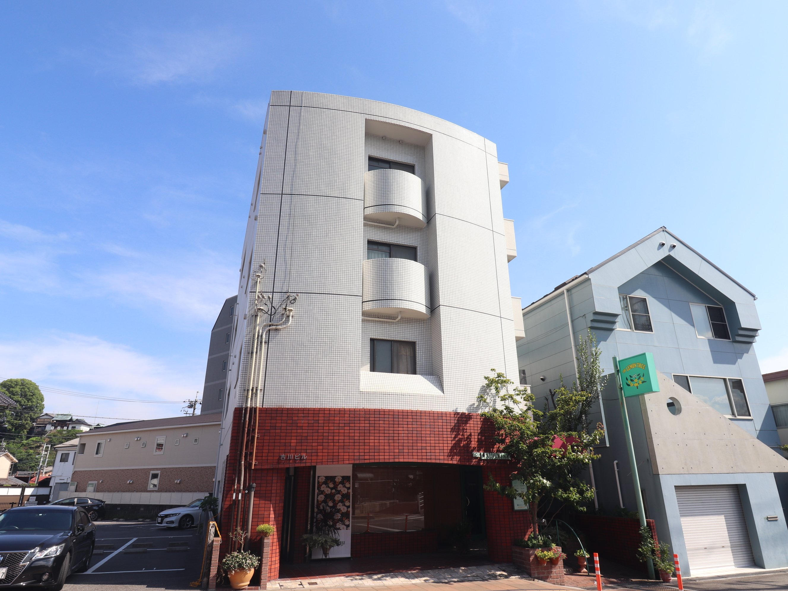 吉川ビルの外観写真