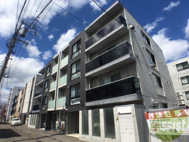 建物外観　札幌市中央区南７条西「カーサグランデ南７条」