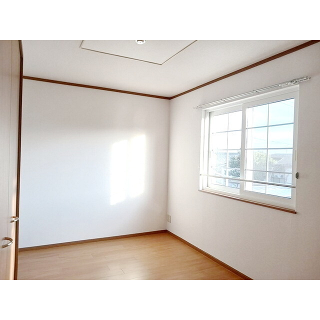 その他　家具の配置がしやすいです。