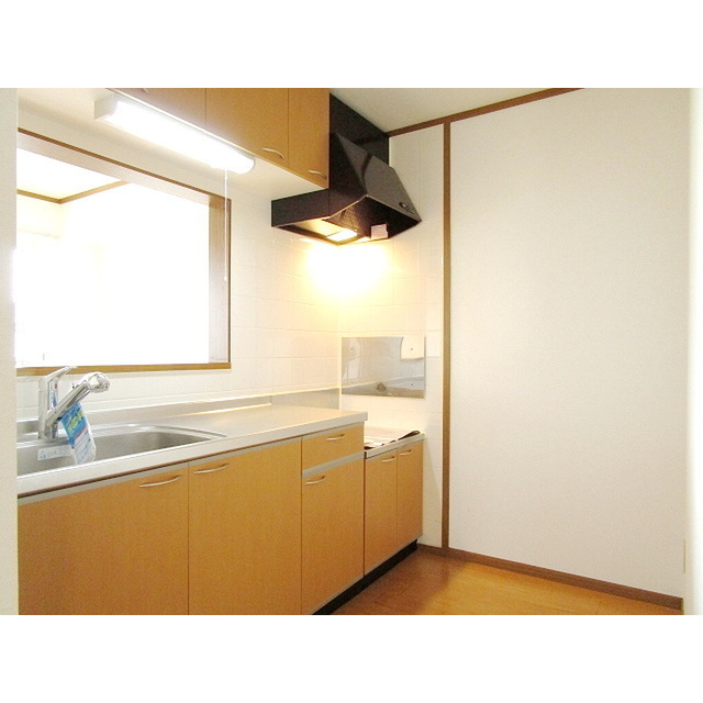 キッチン　調理器具を効率よく収納できます