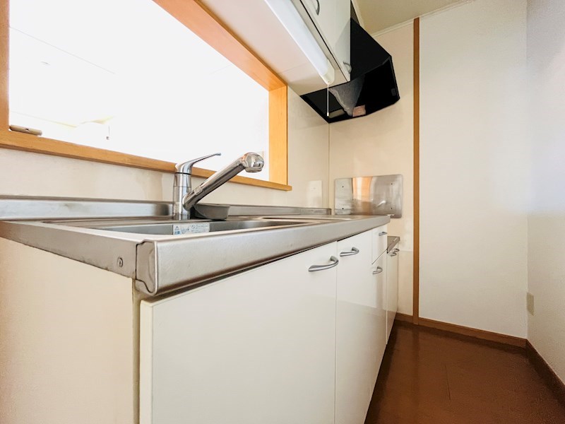 キッチン　こちらの物件はMODE不動産なら割引対象の１部屋です。