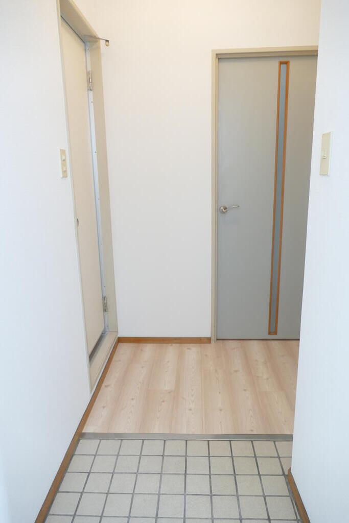 エステートモアけやき通りの玄関写真