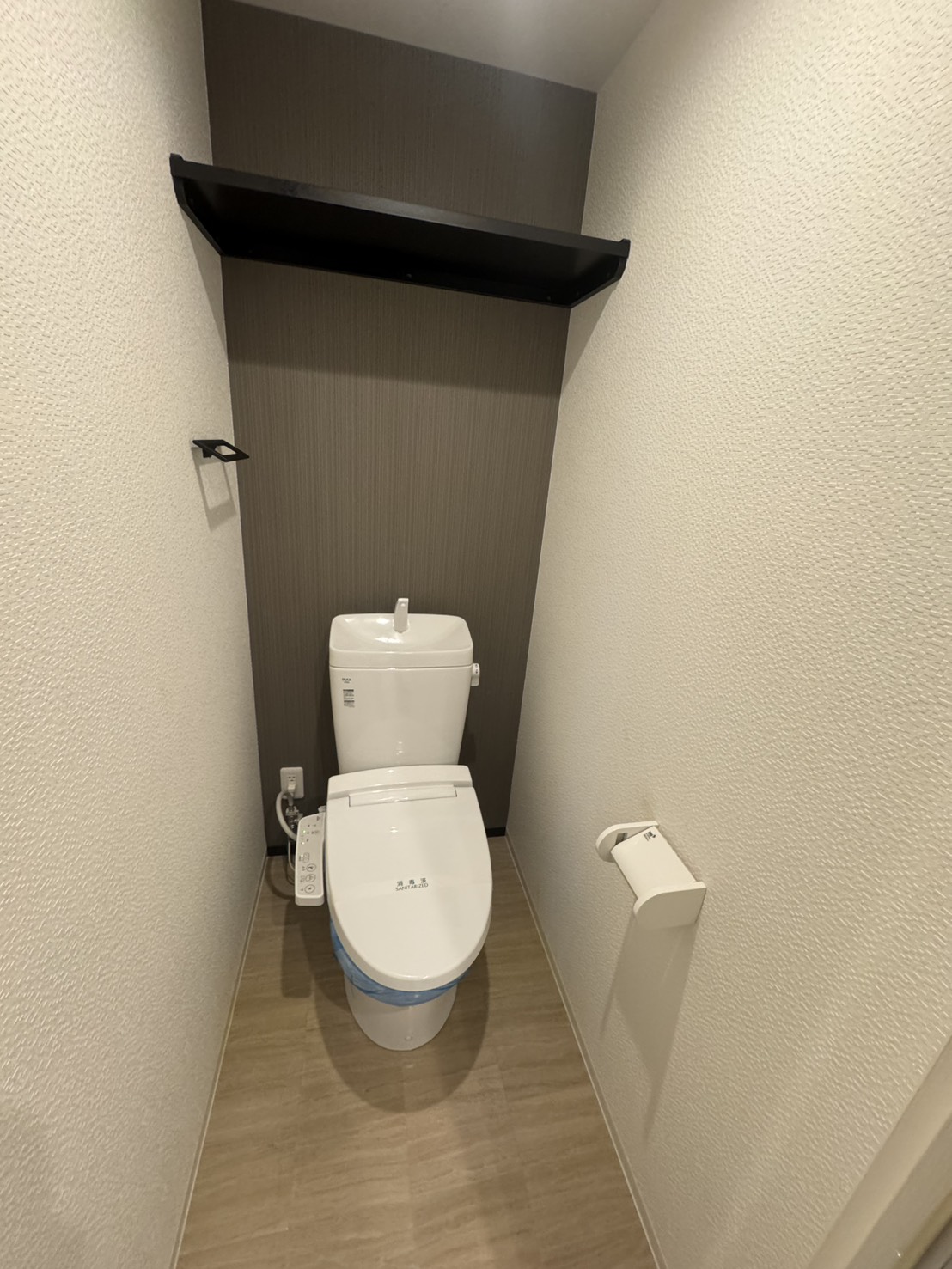 広島電鉄本線 稲荷町駅 徒歩5分 15階建 築8年のトイレ写真