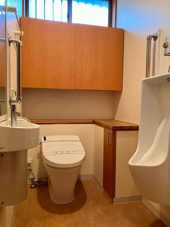 トイレ　シンプルで使いやすいトイレです