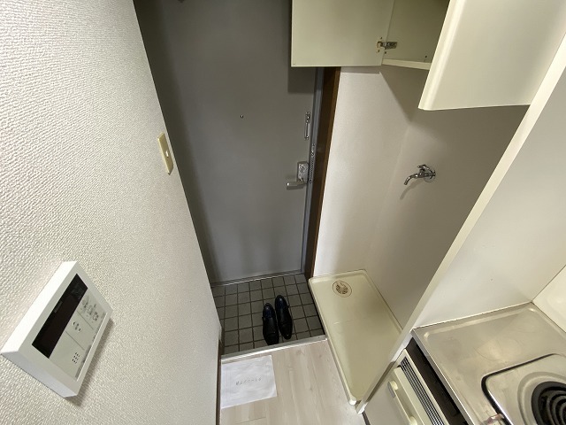 玄関　※参考写真