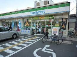 コンビニ　ファミリーマート 東大阪足代北一丁目店（コンビニ）まで32m