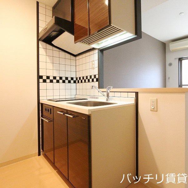 キッチン　※同型タイプの為、現状優先