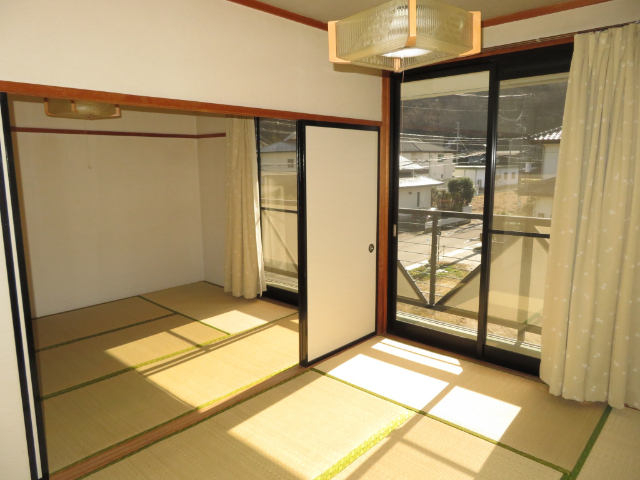 サザンクロス御山の居間写真