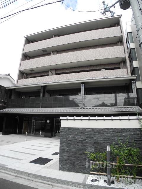 リーガル京都御所西IIの建物外観