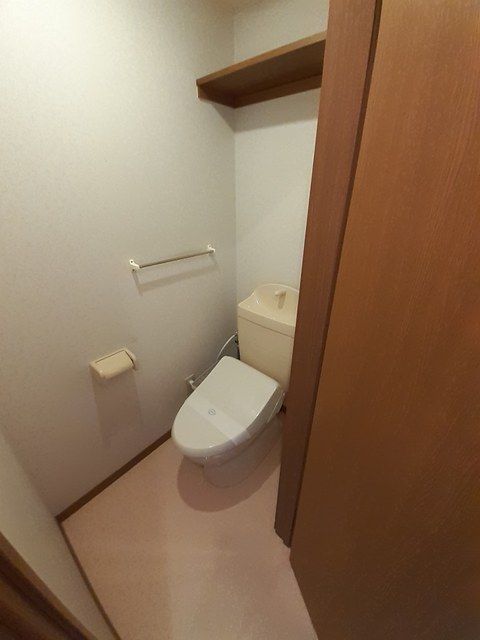 【高松市寺井町のアパートのトイレ】