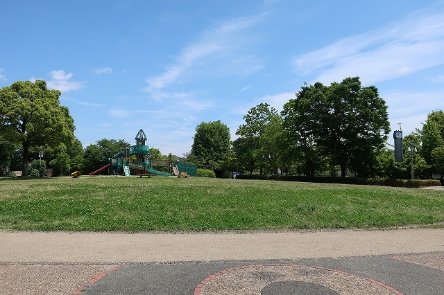 【ウィステリアの公園】