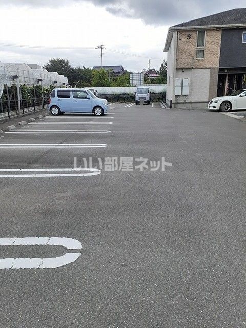 【朝倉市杷木池田のアパートの駐車場】