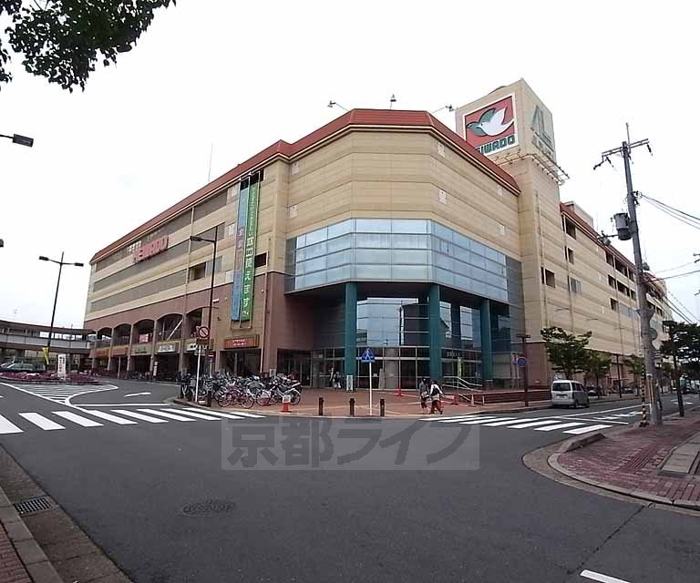 【京田辺市薪西窪のアパートのスーパー】