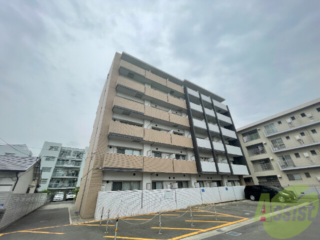 【尼崎市口田中のマンションのエントランス】