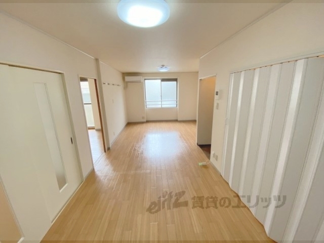 居室・リビング　リビング