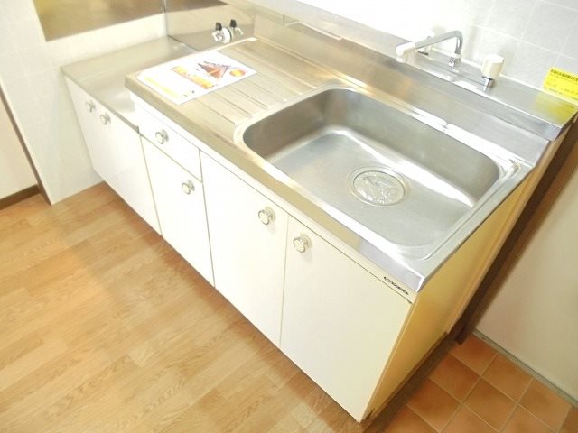 キッチン　画像は106号室です（参考）