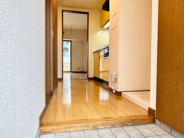 玄関　シューズボックスがあるのはうれしいポイントです。