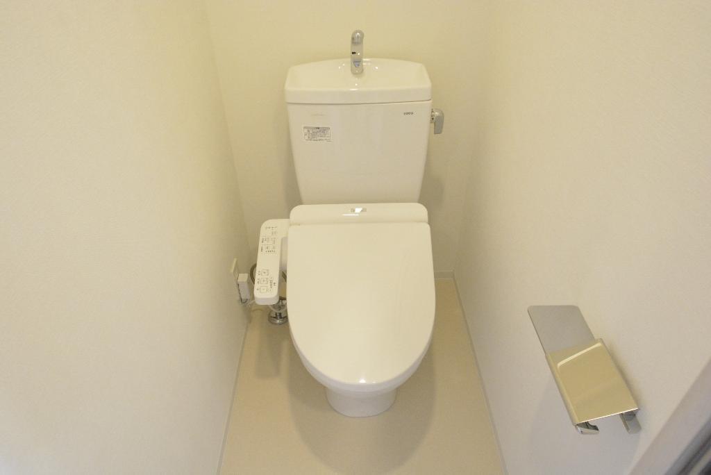 トイレ　シャワー付トイレ