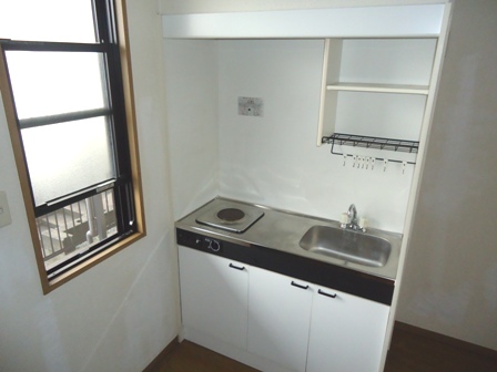 キッチン　電気コンロ付き