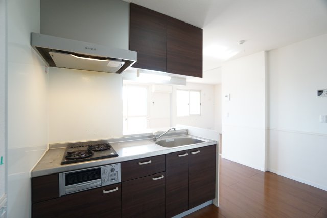 キッチン　※同物件・同タイプの写真です。