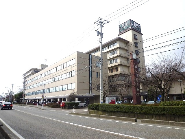 病院　浅ノ川総合病院（病院）まで800m