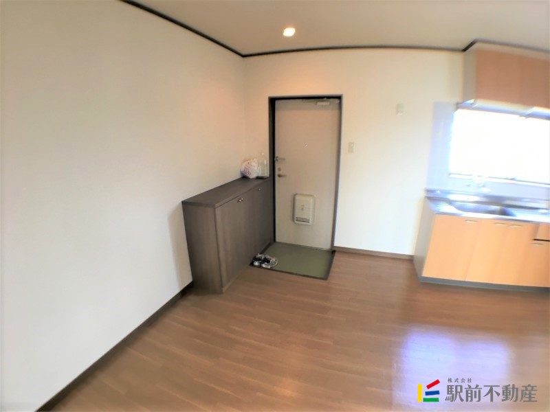 玄関　収納スペースが広いです