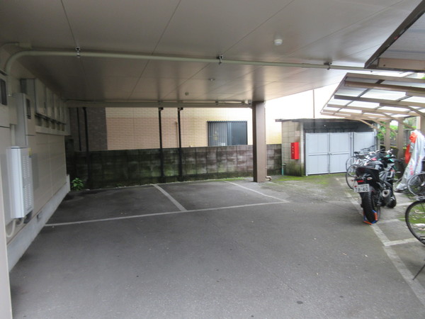 駐車場　来客用駐車場