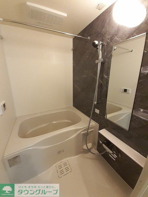 バス・シャワールーム　バス